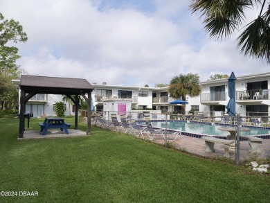 This charming 2-bedroom, 2-bathroom apartment offers a fantastic on Daytona Beach Golf Club in Florida - for sale on GolfHomes.com, golf home, golf lot