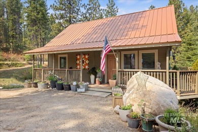 Secure your Castle Mountain getaway while you can. Nicely on Terrace Lakes Golf Resort in Idaho - for sale on GolfHomes.com, golf home, golf lot