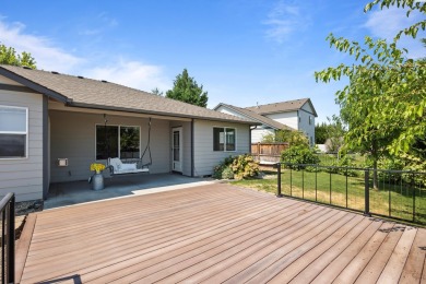 MLS# 285939 Welcome to this charming 3-bedroom, 2-bath home on Horn Rapids Golf Club in Washington - for sale on GolfHomes.com, golf home, golf lot