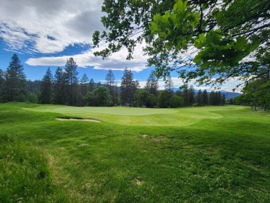 GOLF C0URSE LOT - 6TH GREEN AND FAIRWAY Located at the Running Y on Running Y Ranch Resort in Oregon - for sale on GolfHomes.com, golf home, golf lot