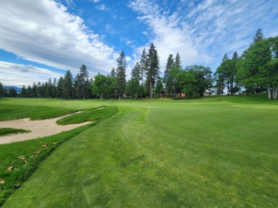 GOLF C0URSE LOT - 6TH GREEN AND FAIRWAY Located at the Running Y on Running Y Ranch Resort in Oregon - for sale on GolfHomes.com, golf home, golf lot