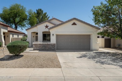 Beautifully updated single level home on Greenfield Lakes Golf on Greenfield Lakes Golf Club in Arizona - for sale on GolfHomes.com, golf home, golf lot