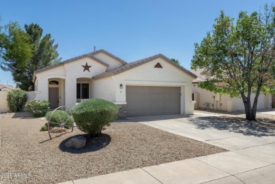 Beautifully updated single level home on Greenfield Lakes Golf on Greenfield Lakes Golf Club in Arizona - for sale on GolfHomes.com, golf home, golf lot
