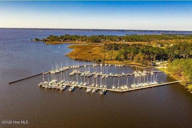 4 bedrooms, 3.5 baths, PLUS a bonus room!! The master suite is a on Harbour Point Golf Club in North Carolina - for sale on GolfHomes.com, golf home, golf lot