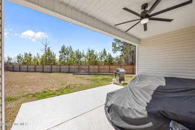 **Beautiful Home in Bluewater Rise** Recently built & situated on Carolina Colours Golf Club in North Carolina - for sale on GolfHomes.com, golf home, golf lot