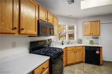 This desirable 1,196 sq. ft. Franklin model townhome in Sun City on Highland Falls Golf Club in Nevada - for sale on GolfHomes.com, golf home, golf lot