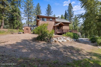 Welcome to this stunning lodge-style home in the heart of the on Stoneridge Golf Club in Idaho - for sale on GolfHomes.com, golf home, golf lot