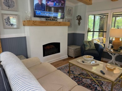 This magnificent double-wide mobile home in the desirable on Rolling Greens Executive Golf Community in Florida - for sale on GolfHomes.com, golf home, golf lot