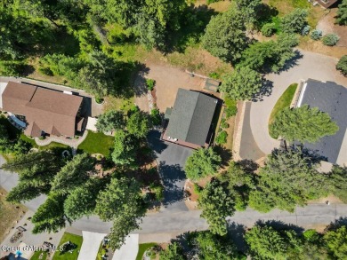 Welcome to this stunning lodge-style home in the heart of the on Stoneridge Golf Club in Idaho - for sale on GolfHomes.com, golf home, golf lot