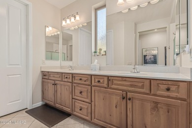 Step into the easy pace of Quail Creek living in this inviting on Quail Creek Country Club  in Arizona - for sale on GolfHomes.com, golf home, golf lot
