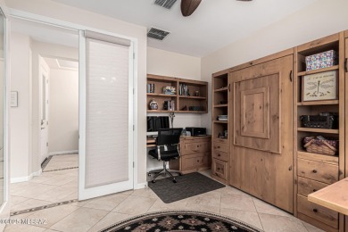Step into the easy pace of Quail Creek living in this inviting on Quail Creek Country Club  in Arizona - for sale on GolfHomes.com, golf home, golf lot