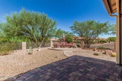 Step into the easy pace of Quail Creek living in this inviting on Quail Creek Country Club  in Arizona - for sale on GolfHomes.com, golf home, golf lot