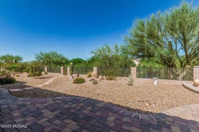 Step into the easy pace of Quail Creek living in this inviting on Quail Creek Country Club  in Arizona - for sale on GolfHomes.com, golf home, golf lot