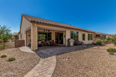 Step into the easy pace of Quail Creek living in this inviting on Quail Creek Country Club  in Arizona - for sale on GolfHomes.com, golf home, golf lot