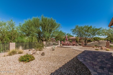 Step into the easy pace of Quail Creek living in this inviting on Quail Creek Country Club  in Arizona - for sale on GolfHomes.com, golf home, golf lot