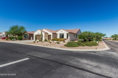 Step into the easy pace of Quail Creek living in this inviting on Quail Creek Country Club  in Arizona - for sale on GolfHomes.com, golf home, golf lot