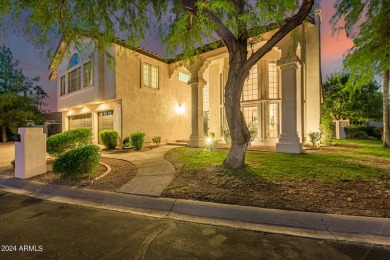 Amazing residence on a private cul-de-sac lot with views of on Camelback Golf Club in Arizona - for sale on GolfHomes.com, golf home, golf lot