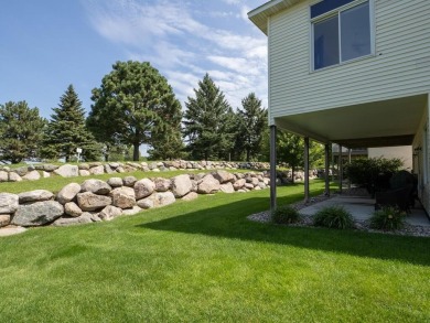 Beautifully Updated Detached Townhome on the Wilds 12th hole on The Wilds Golf Club in Minnesota - for sale on GolfHomes.com, golf home, golf lot
