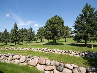 Beautifully Updated Detached Townhome on the Wilds 12th hole on The Wilds Golf Club in Minnesota - for sale on GolfHomes.com, golf home, golf lot