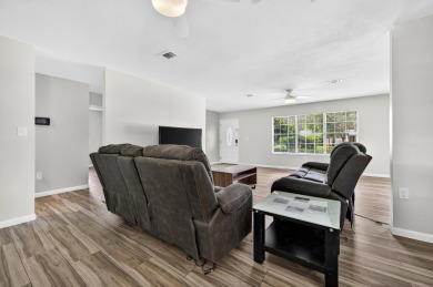 Charming home in Kenwood subdivision!
Welcome to this on Fort Walton Beach Golf Course in Florida - for sale on GolfHomes.com, golf home, golf lot