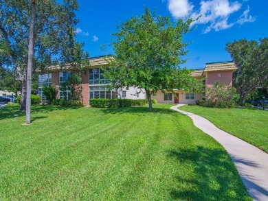 First-floor gem Turn Key in a lively Vista Gardens 55+ on Vero Beach South Golf Course in Florida - for sale on GolfHomes.com, golf home, golf lot