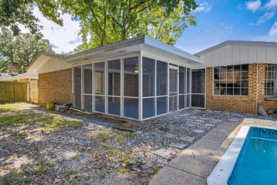 Charming home in Kenwood subdivision!
Welcome to this on Fort Walton Beach Golf Course in Florida - for sale on GolfHomes.com, golf home, golf lot