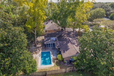 Charming home in Kenwood subdivision! Welcome to this delightful on Fort Walton Beach Golf Course in Florida - for sale on GolfHomes.com, golf home, golf lot