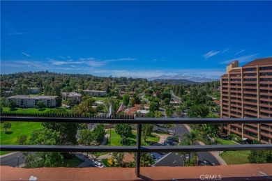 Welcome to this spectacular 2 bedroom, 2 bathroom view home at on Leisure Village Par 3 Golf Course in California - for sale on GolfHomes.com, golf home, golf lot