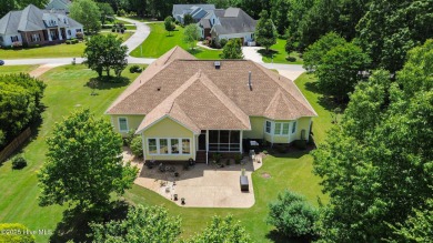 Beautiful Home and yard for Sale in Albemarle Plantation, a on Sound Golf Links at Albemarle Plantation in North Carolina - for sale on GolfHomes.com, golf home, golf lot