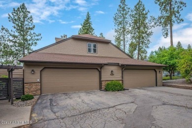 Treehouse at Hayden - Beautiful condo overlooking the south end on Avondale Golf and Tennis Club in Idaho - for sale on GolfHomes.com, golf home, golf lot
