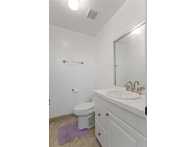 This Home Offers a Bright, Spacious and Well Appointed Floor on Hollybrook Golf and Tennis Club  in Florida - for sale on GolfHomes.com, golf home, golf lot