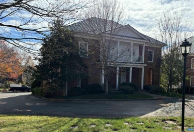 Superb location---the condo/duplex is minutes to Farmington on Birdwood Golf Course in Virginia - for sale on GolfHomes.com, golf home, golf lot