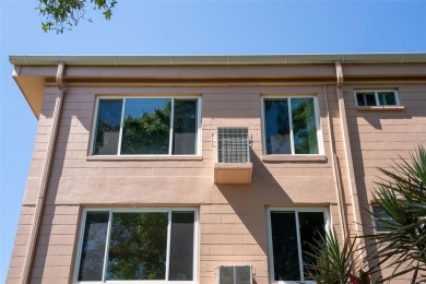 Beautifully updated 2/2 END UNIT on one of the largest 55+ on On Top Of The World Golf Course in Florida - for sale on GolfHomes.com, golf home, golf lot