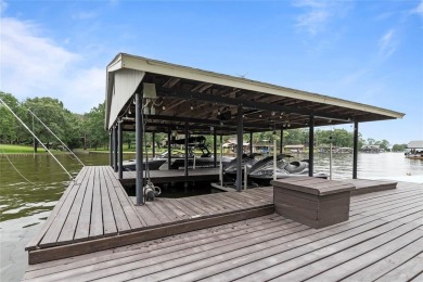 This exceptional property offers 352 feet of platted waterfront on Pinnacle Golf and Boat Club in Texas - for sale on GolfHomes.com, golf home, golf lot