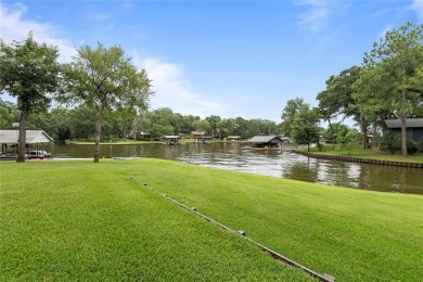 This exceptional property offers 352 feet of platted waterfront on Pinnacle Golf and Boat Club in Texas - for sale on GolfHomes.com, golf home, golf lot