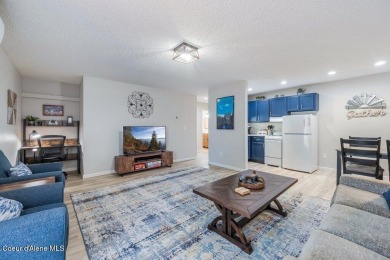 Beautifully updated and fully furnished, large 1 bed, 1 bath on Stoneridge Golf Club in Idaho - for sale on GolfHomes.com, golf home, golf lot