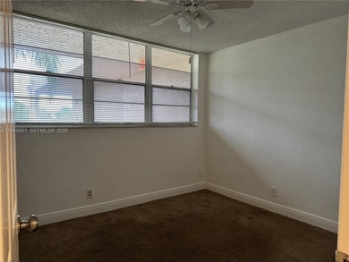 Great 3 bedrooms /2 bath, with 1124 sqft, great layout. Ceramic on Pine Island Ridge Country Club in Florida - for sale on GolfHomes.com, golf home, golf lot