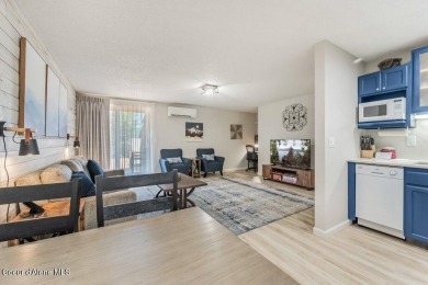 Beautifully updated and fully furnished, large 1 bed, 1 bath on Stoneridge Golf Club in Idaho - for sale on GolfHomes.com, golf home, golf lot