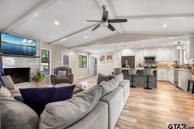 NEW ROOF JANUARY 2026!! Discover your slice of paradise in this on Hide-A-Way Lake Golf Course in Texas - for sale on GolfHomes.com, golf home, golf lot