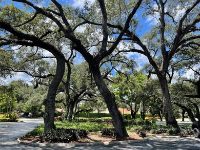 Great 3 bedrooms /2 bath, with 1124 sqft, great layout. Ceramic on Pine Island Ridge Country Club in Florida - for sale on GolfHomes.com, golf home, golf lot