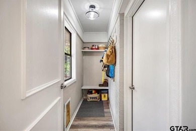 NEW ROOF JANUARY 2026!! Discover your slice of paradise in this on Hide-A-Way Lake Golf Course in Texas - for sale on GolfHomes.com, golf home, golf lot