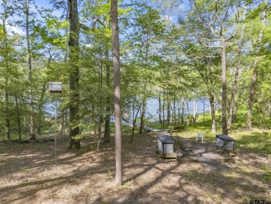 Furnishings negotiable making this home move-in ready! Described on Holly Lake Ranch Golf Club in Texas - for sale on GolfHomes.com, golf home, golf lot