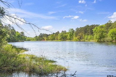 Furnishings negotiable making this home move-in ready! Described on Holly Lake Ranch Golf Club in Texas - for sale on GolfHomes.com, golf home, golf lot