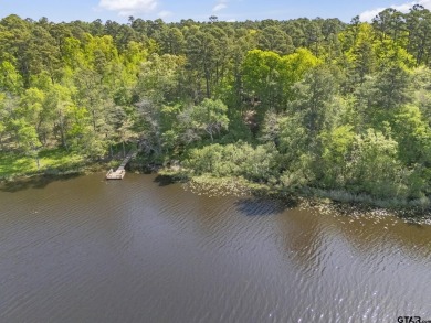 Furnishings negotiable making this home move-in ready! Described on Holly Lake Ranch Golf Club in Texas - for sale on GolfHomes.com, golf home, golf lot