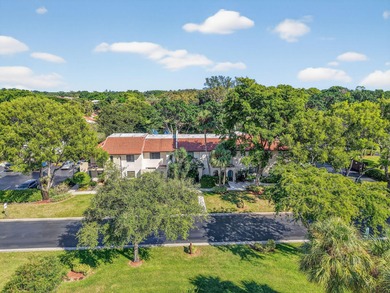 Renovated and ready to move into. New kitchen and baths on Boca Lago Golf and Country Club in Florida - for sale on GolfHomes.com, golf home, golf lot