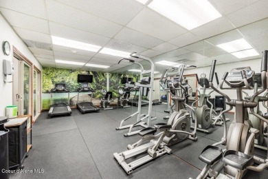 Beautifully updated and fully furnished, large 1 bed, 1 bath on Stoneridge Golf Club in Idaho - for sale on GolfHomes.com, golf home, golf lot