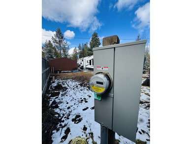 A prime canal homesite, this 0.64-acre lot backs directly to the on Crosswater Club At Sunriver in Oregon - for sale on GolfHomes.com, golf home, golf lot