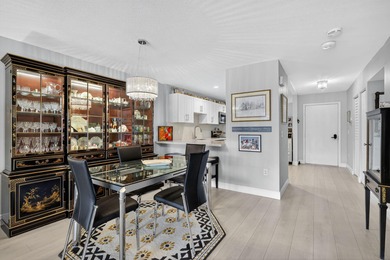 This beautifully redone two-bedroom, two-bath condo offers a on Hunters Run Golf and Country Club in Florida - for sale on GolfHomes.com, golf home, golf lot