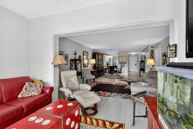 This beautifully redone two-bedroom, two-bath condo offers a on Hunters Run Golf and Country Club in Florida - for sale on GolfHomes.com, golf home, golf lot