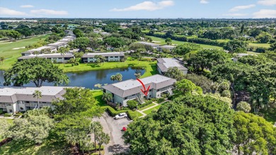 This beautifully redone two-bedroom, two-bath condo offers a on Hunters Run Golf and Country Club in Florida - for sale on GolfHomes.com, golf home, golf lot
